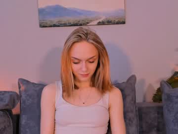 girl
        edaclose cam image #239341