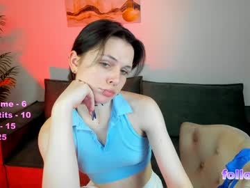 girl Latina Sex Cam with shine_vivi