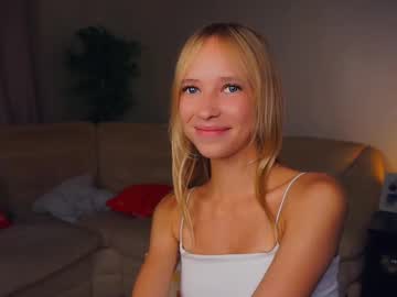 girl
        shelleybuss cam image #195167
