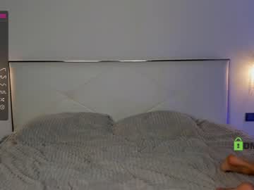 girl
        lonelyflowerr cam image #21733
