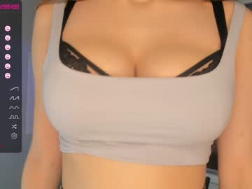 girl
        christinakays cam image #101942