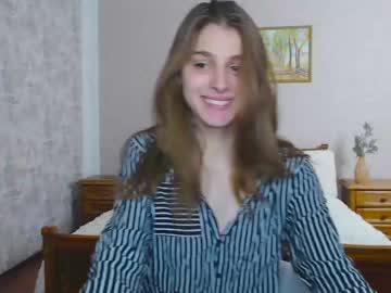 girl
        little_kitt1y_ cam image #125464