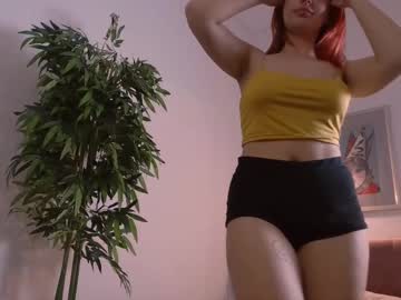 girl
        kristi_ginger cam image #243345