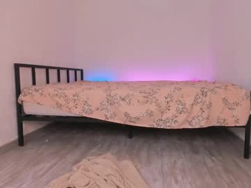 girl Latina Sex Cam with tasty__raspberry