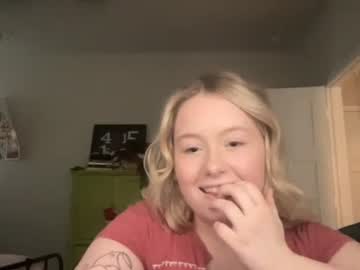 girl
        spadesx86 cam image #241809