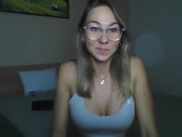 girl Latina Sex Cam with viktoriaaember