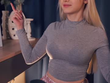 girl
        normabrandon cam image #150663