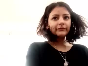 girl
        perseffone69 cam image #106556
