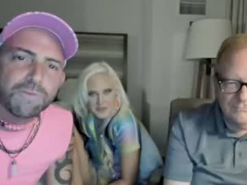 couple
        whaaaaaaaat cam image #2087