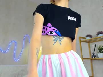 girl
        lexyfoxy_ cam image #204367