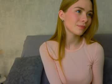 girl
        madewithloveincz cam image #230784