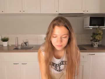 girl
        aubriananorris cam image #132519