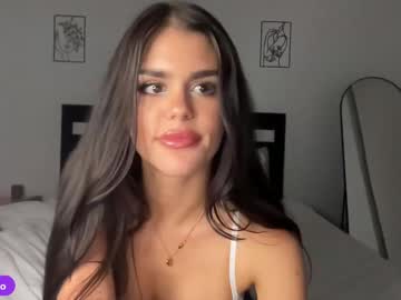 girl Latina Sex Cam with mermaidmonroe