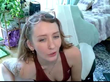 girl
        adalinarae cam image #225572
