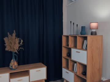 girl Latina Sex Cam with silensia