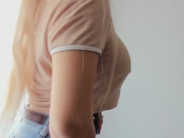 girl
        donnna19 cam image #183224