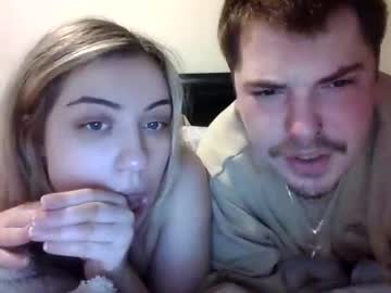 couple
        johnnny420 cam image #232816