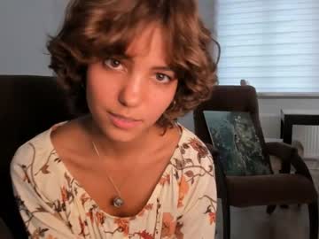 girl
        lenaelisabeth cam image #122503