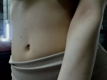 girl
        jenniferden cam image #163426