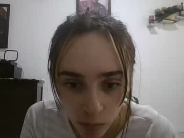 girl
        brigidaabney cam image #31067