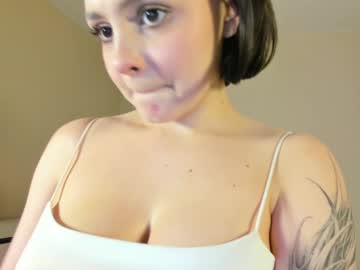 girl
        smallsheryl__ cam image #183172