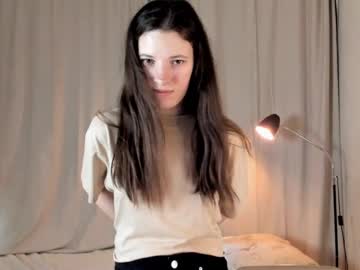 girl
        beckycurvin cam image #183428