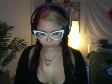 girl
        40ozgoomba cam image #120425