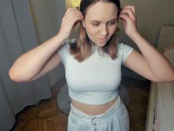 girl
        next_to_you_ cam image #130492