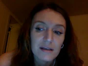 girl
        lusciouslucia222 cam image #172374