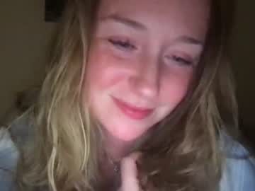 girl
        jadeeee8888 cam image #140382