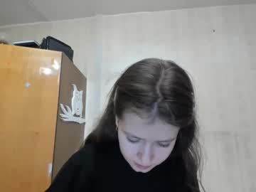 girl
        lilolum cam image #158136