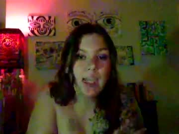 girl
        goddessgracie315 cam image #30848