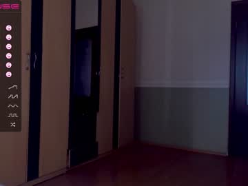 girl
        eva_yr_gf cam image #72338