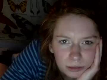 girl
        robinblackly cam image #38062