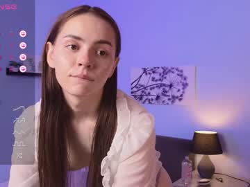 girl
        evelyn_miller__ cam image #197284