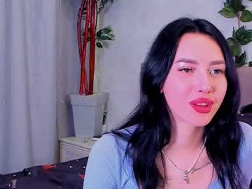 girl Latina Sex Cam with mad_queen