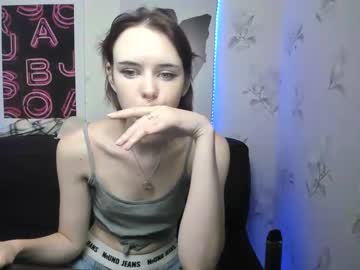 girl
        melissaarrr cam image #109899