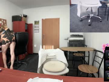 couple Latina Sex Cam with legsl0ng