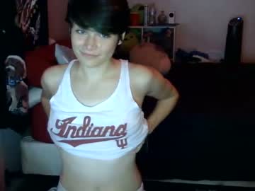 girl
        lillyfaeee cam image #84289