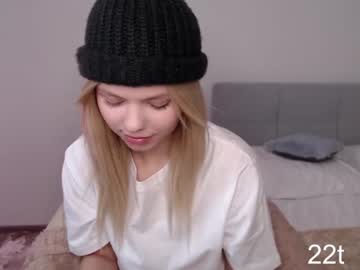 girl
        cutie_kendy cam image #122272