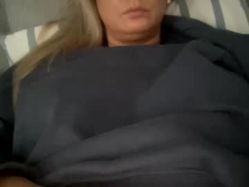 girl
        bambigirl95 cam image #159472