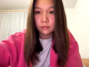 girl
        oracowee cam image #259363