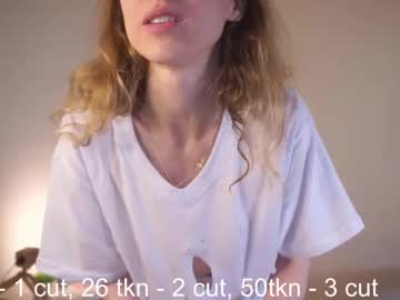 girl
        monaelin cam image #187579