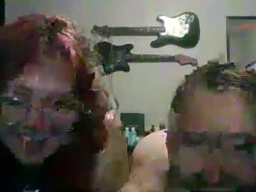 couple
        twoprettybestfriends cam image #100539
