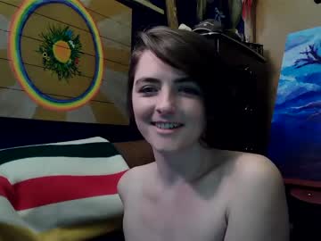 girl
        theravensnow cam image #48716