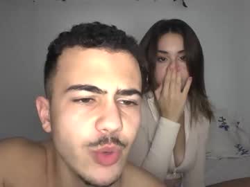 couple Latina Sex Cam with arii04