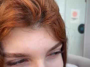 girl
        bella_secret_ cam image #255142