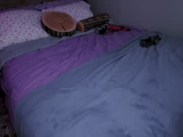 girl
        alice_moonstone cam image #49681