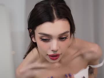 girl
        karina_amiri cam image #187463