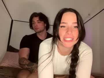 couple
        alexilottt cam image #166910